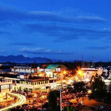 Hotel Benteng Bukittinggi Luaran gambar
