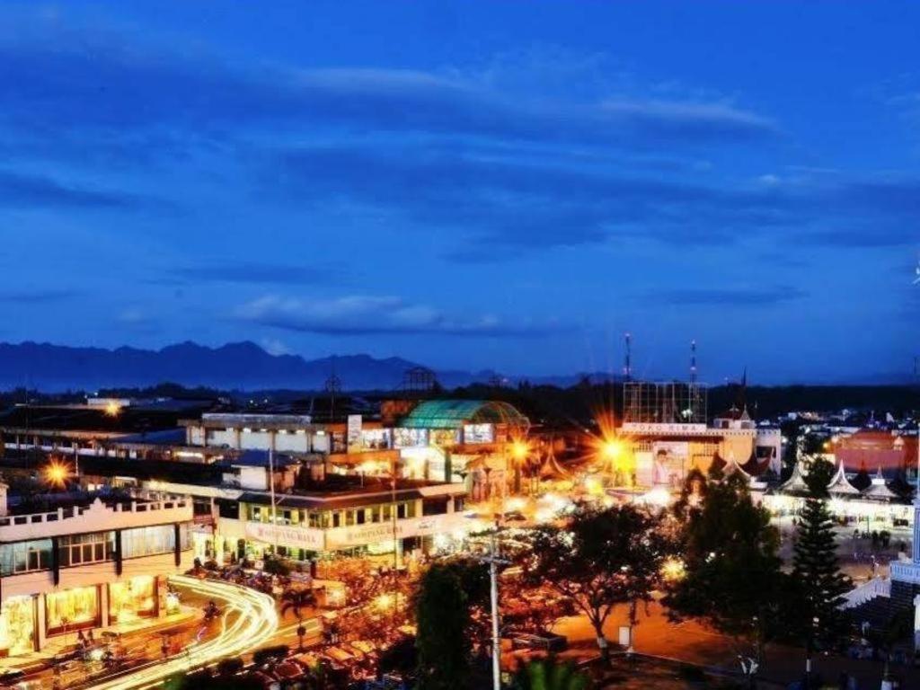 Hotel Benteng Bukittinggi Luaran gambar